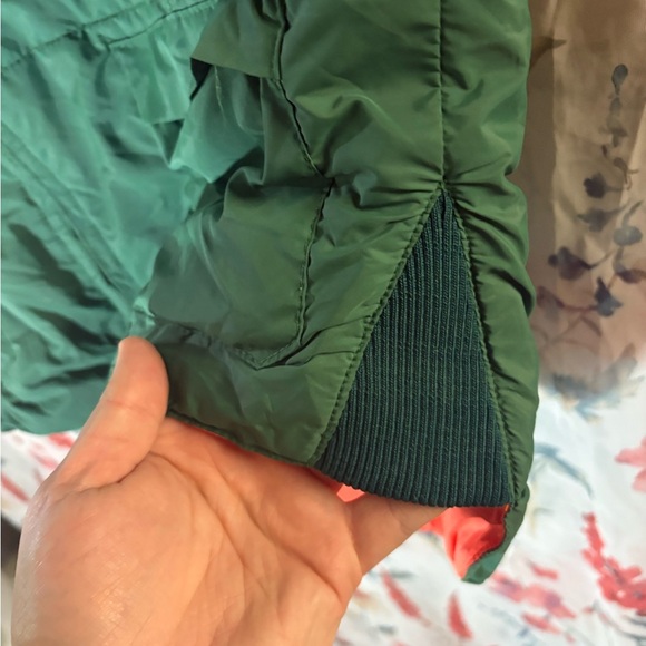 Vintage Reversible Green and Orange Puffer Vest - Picture 6 of 10